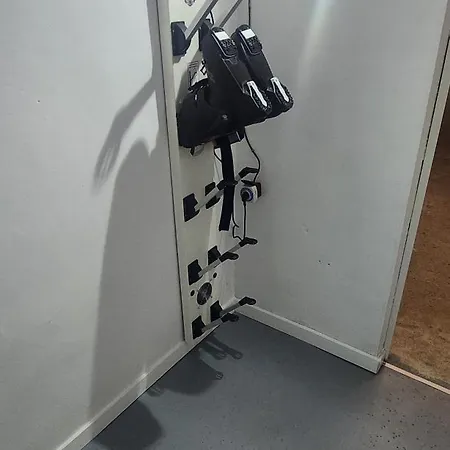La 公寓 *